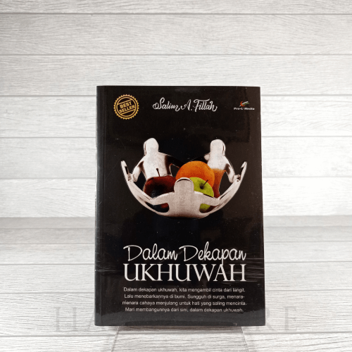 Buku Dalam Dekapan Ukhuwah - Pro U Media 100% Original